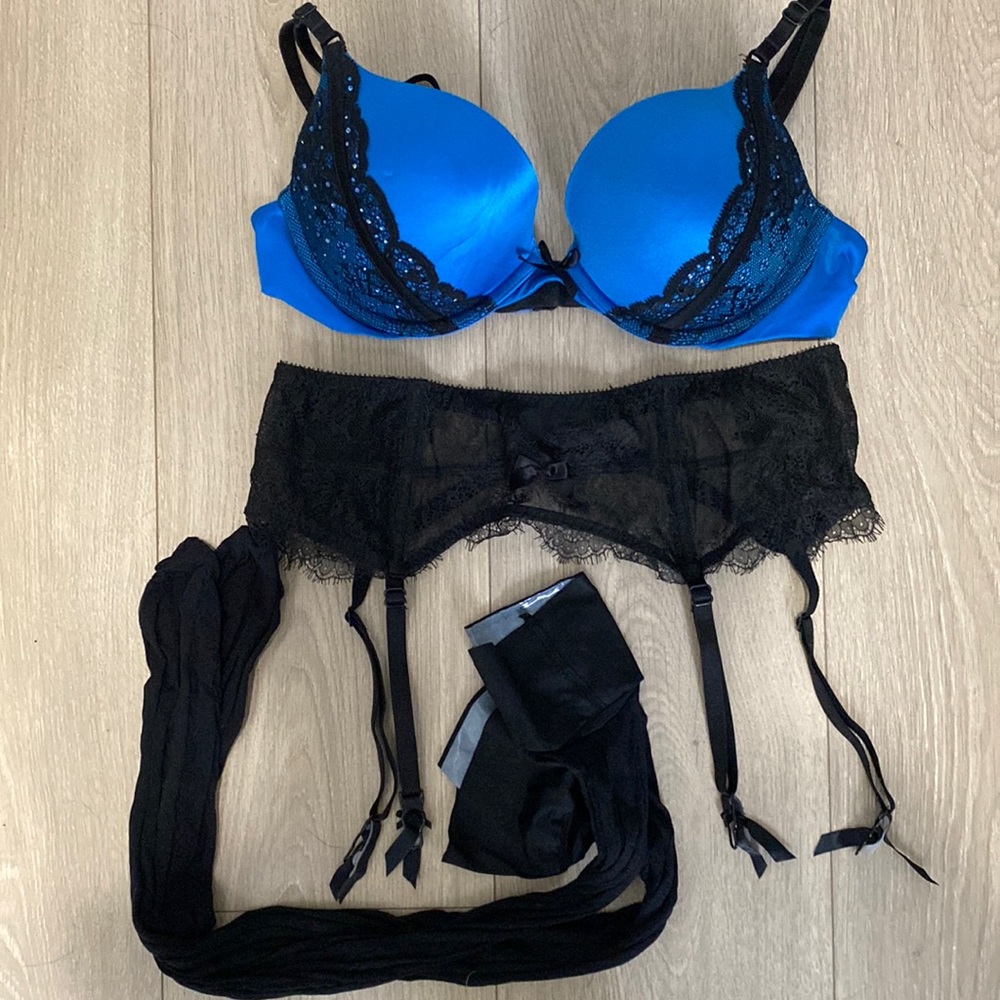 Victoria’s Secret very sexy Push up, garter, and thigh high tights set